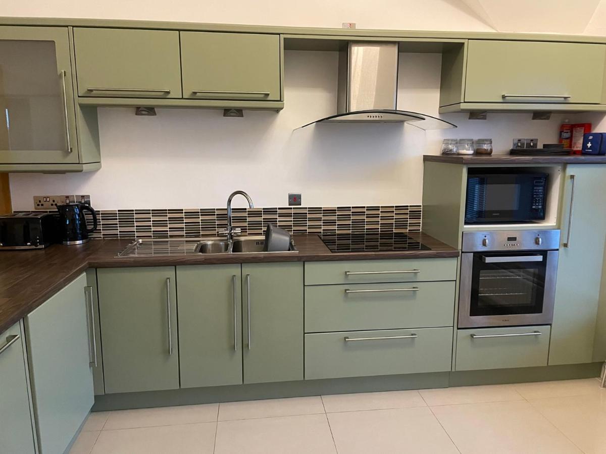 Apartament Orchard Oasis, Luxury Penthouse Getaway Coleraine Zewnętrze zdjęcie